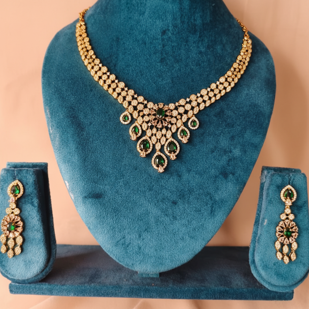 Eloura's Multi-Hue Heritage Necklace Set - E632DK